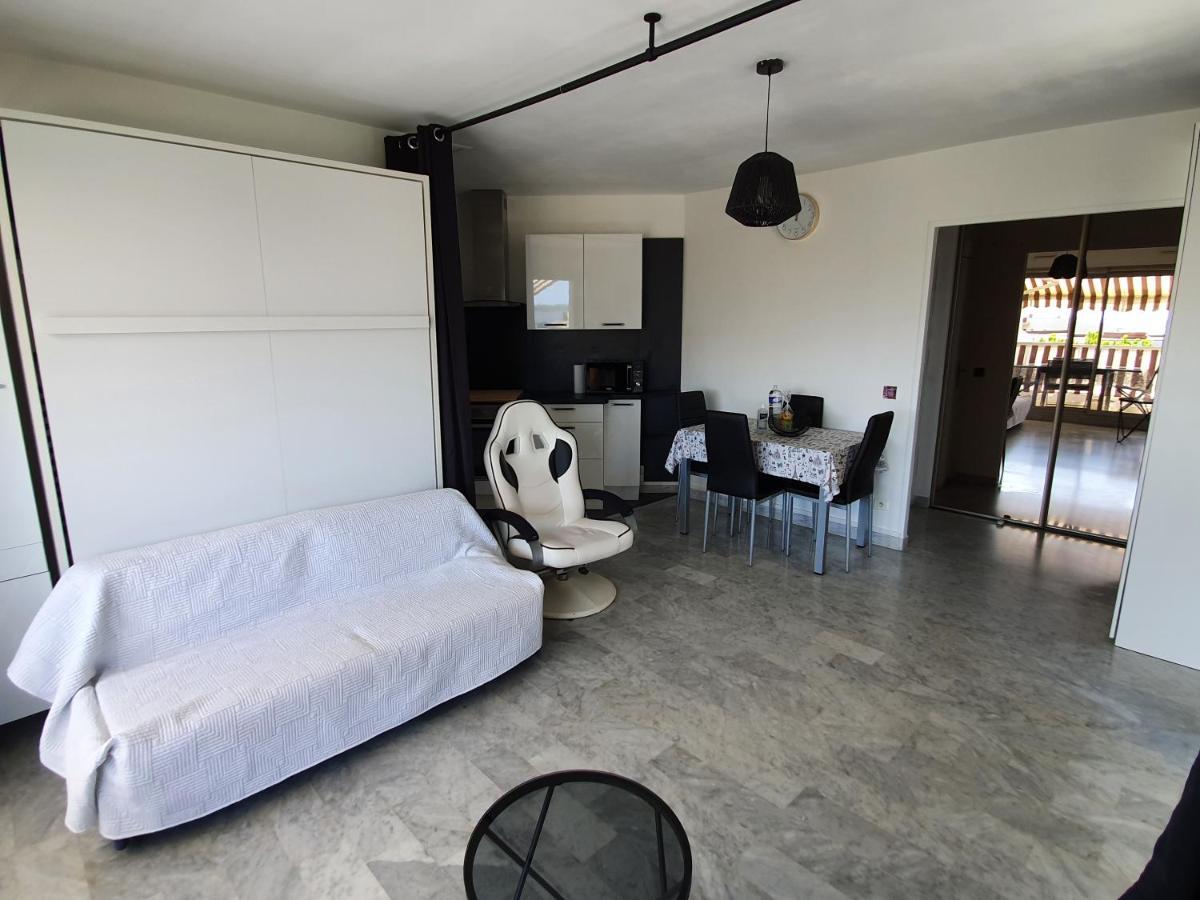 Superbe Appartement Plage Saint-Laurent Du Var Kültér fotó
