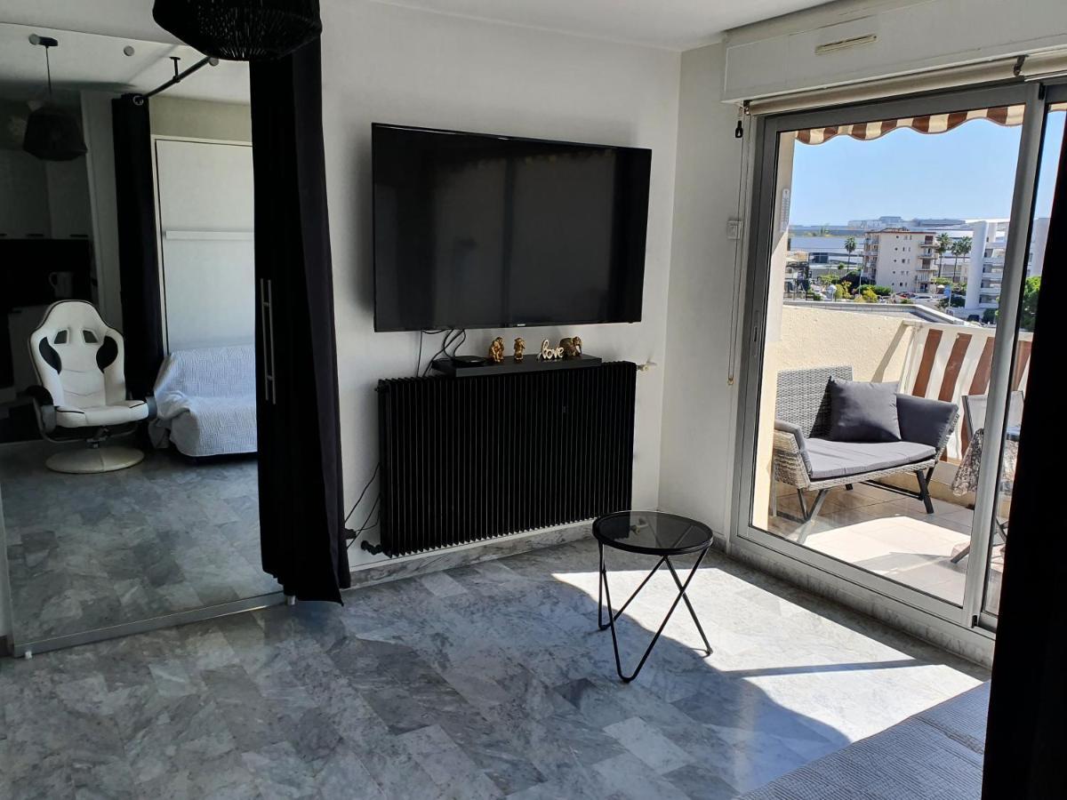 Superbe Appartement Plage Saint-Laurent Du Var Kültér fotó